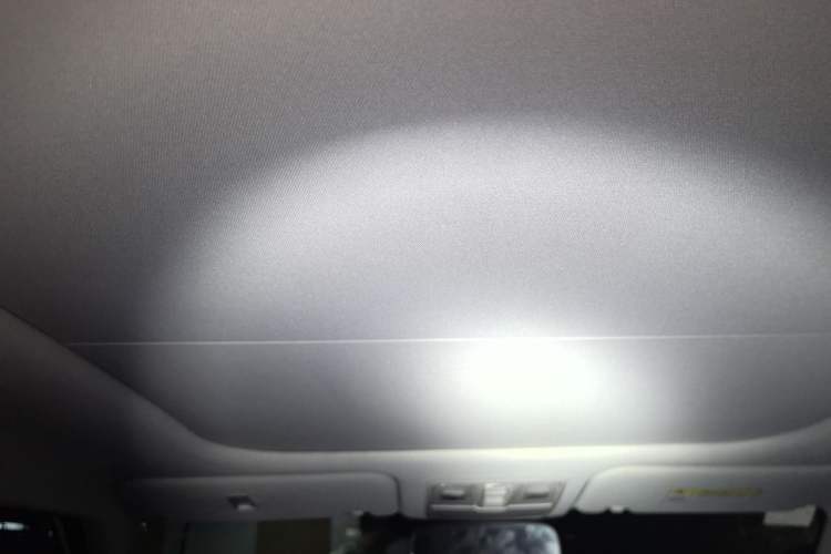 Used Hyundai ix25 2017 1.6L Automatic Smart Version Headliner