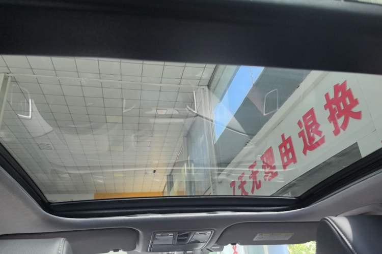 Used Hyundai ix25 2017 1.6L Automatic Smart Version Headliner