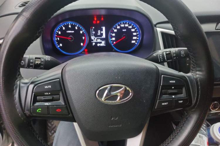 Used Hyundai ix25 2017 1.6L Automatic Smart Version Instrument Cluster