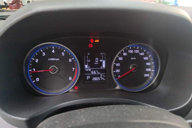 Used Hyundai ix25 2017 1.6L Automatic Smart Version Instrument Cluster