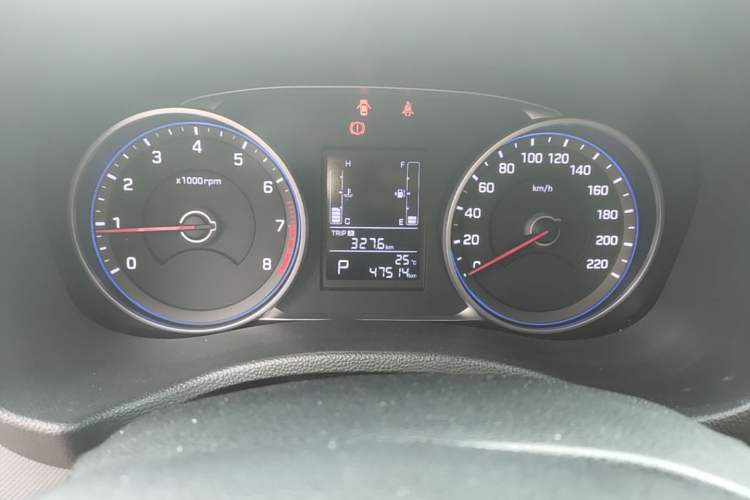 Used Hyundai ix25 2017 1.6L Automatic Smart Version Instrument Cluster