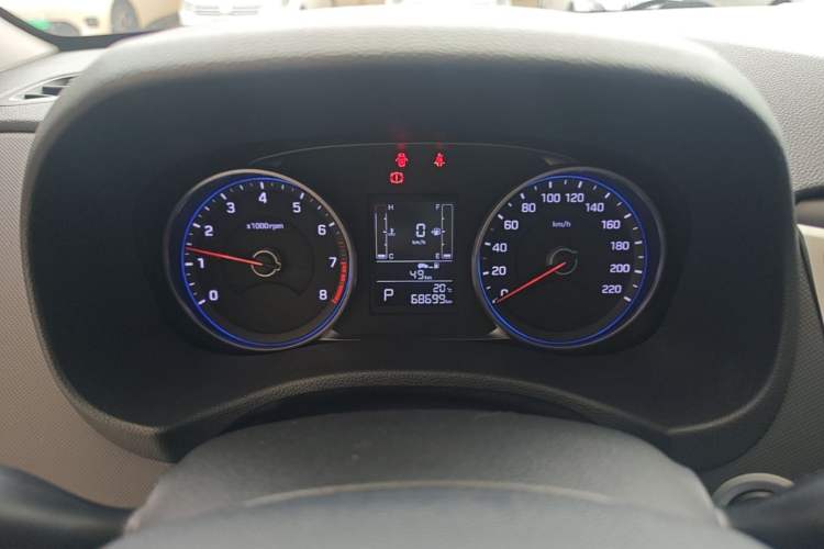 Used Hyundai ix25 2017 1.6L Automatic Smart Version Instrument Cluster
