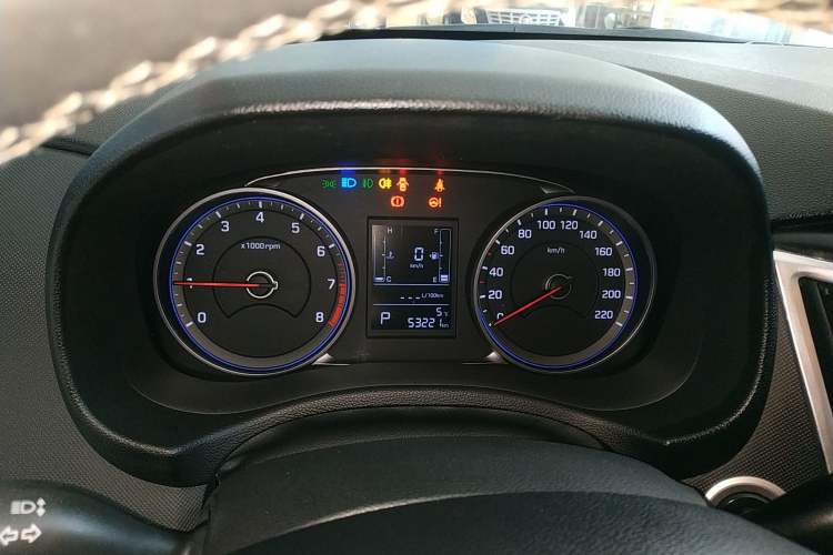 Used Hyundai ix25 2017 1.6L Automatic Smart Version Instrument Cluster