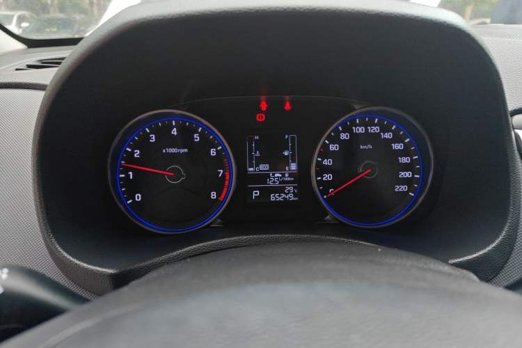 Used Hyundai ix25 2017 1.6L Automatic Smart Version Instrument Cluster