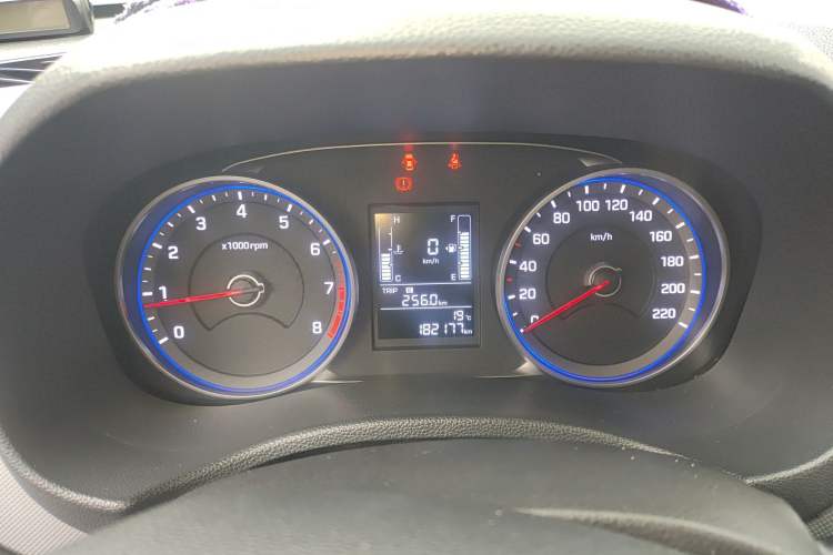 Used Hyundai ix25 2017 1.6L Manual Fashion Model Instrument Cluster