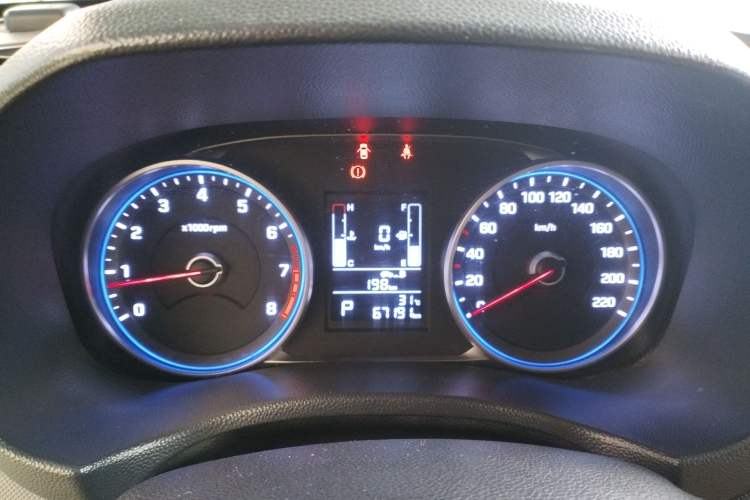 Used Hyundai ix25 2017 1.6L Automatic Smart Version Instrument Cluster