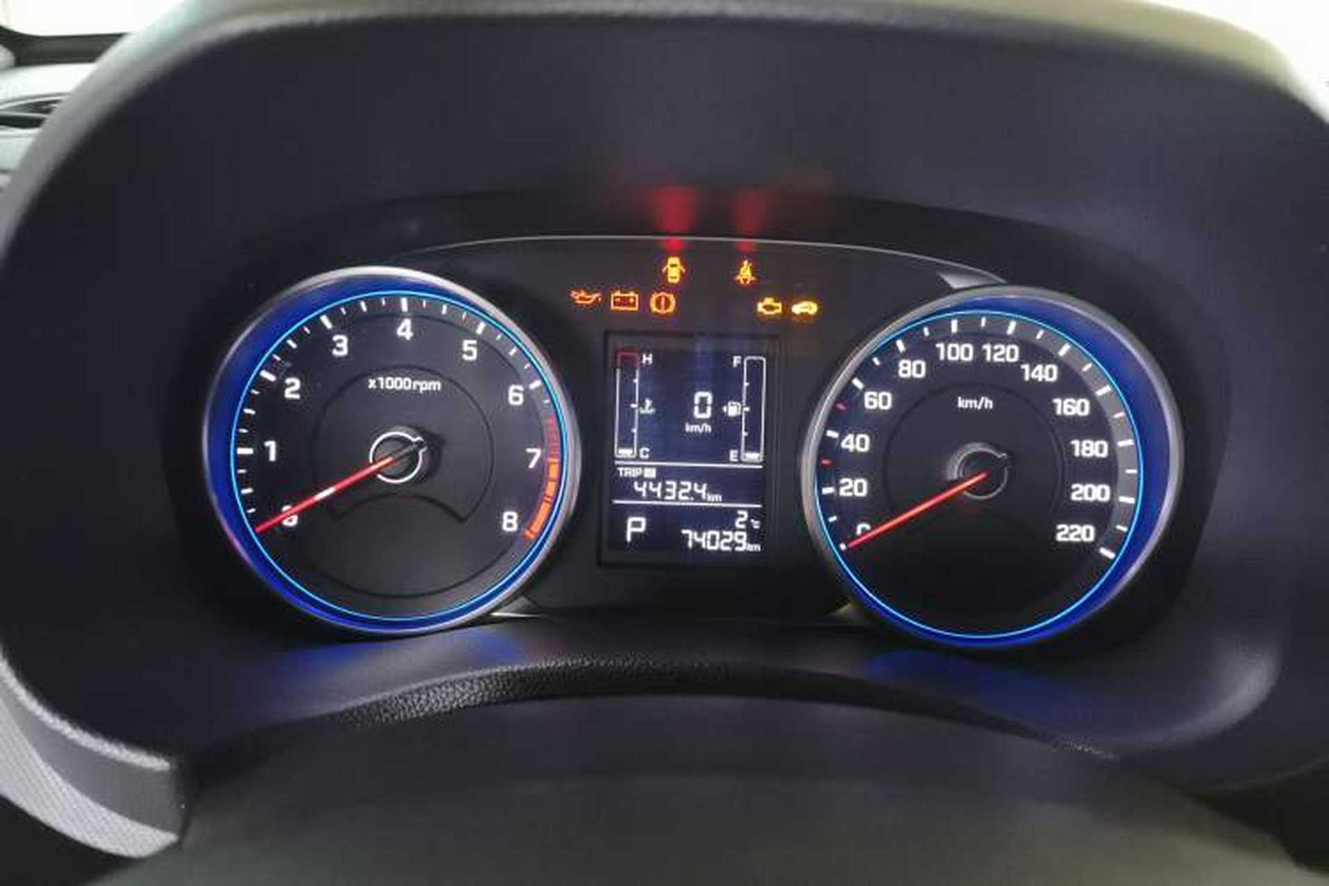 Used Hyundai ix25 2017 1.6L Automatic Smart Version Instrument Cluster