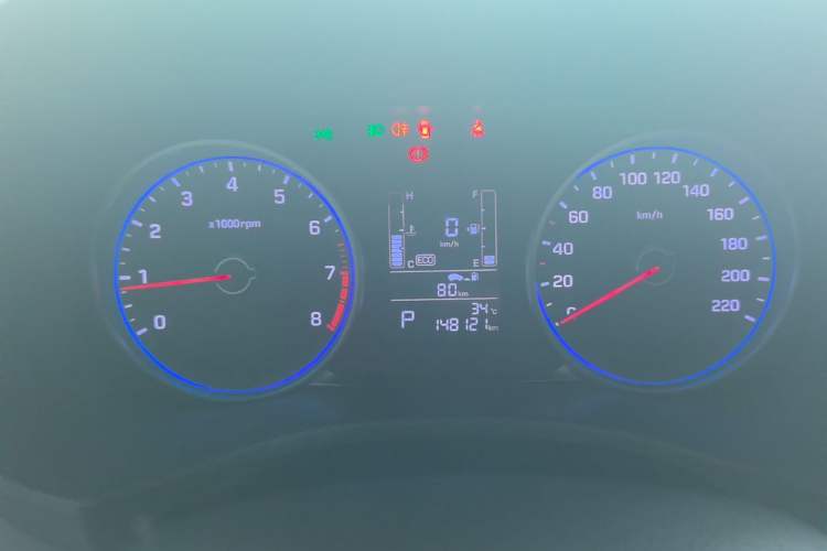 Used Hyundai ix25 2017 1.6L Automatic Smart Version Instrument Cluster
