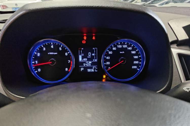 Used Hyundai ix25 2017 1.6L Automatic Smart Version Instrument Cluster