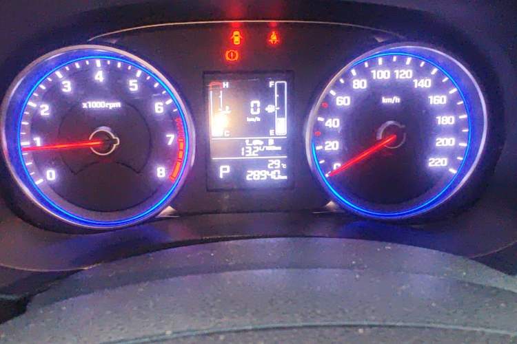 Used Hyundai ix25 2017 1.6L Automatic Smart Version Instrument Cluster