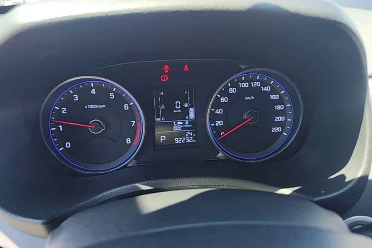 Used Hyundai ix25 2017 1.6L Automatic Smart Version Instrument Cluster