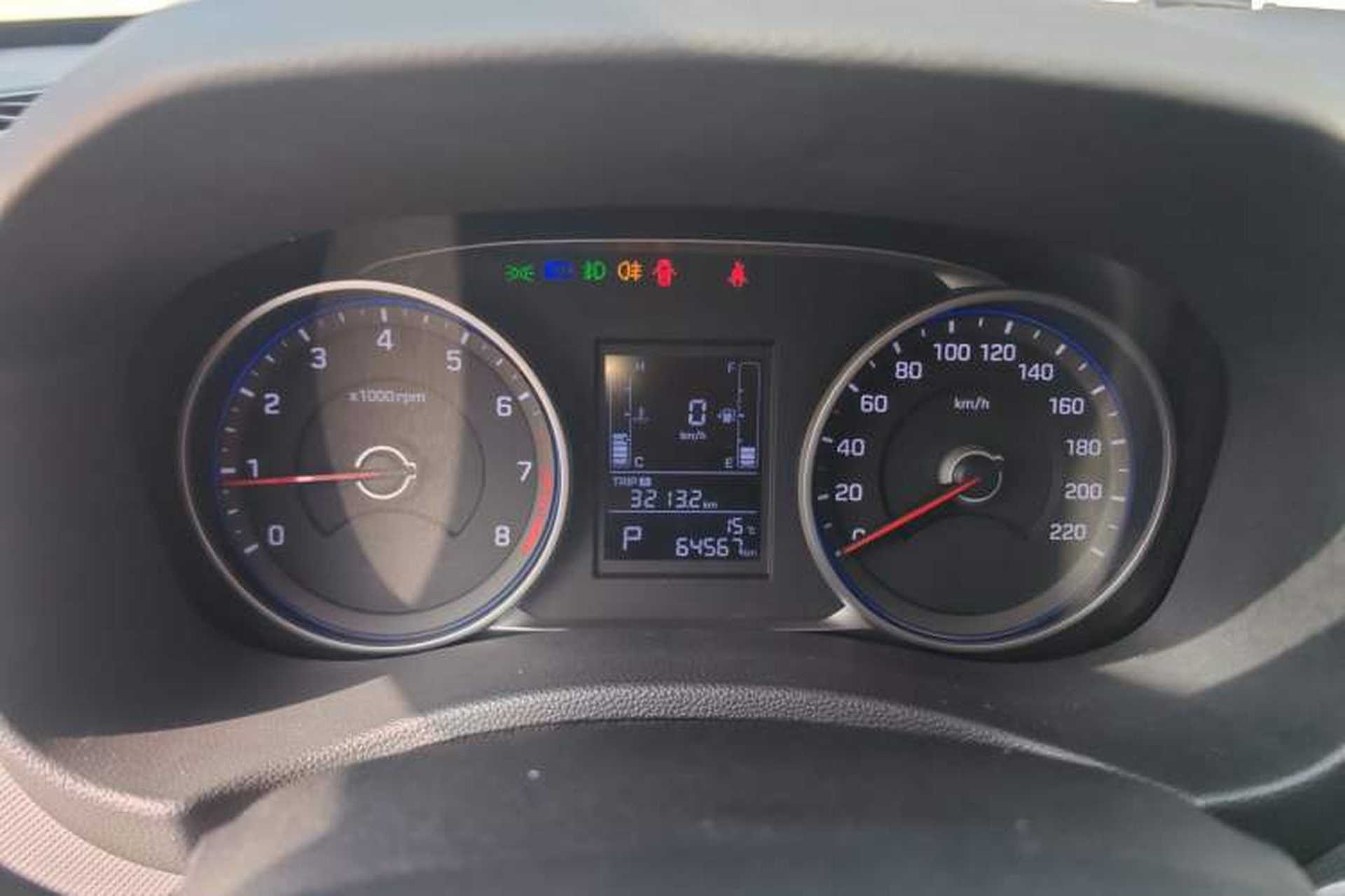 Used Hyundai ix25 2017 1.6L Automatic Smart Version Instrument Cluster