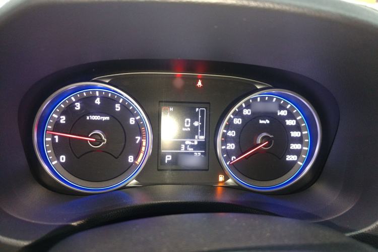 Used Hyundai ix25 2017 1.6L Automatic Smart Version Instrument Cluster