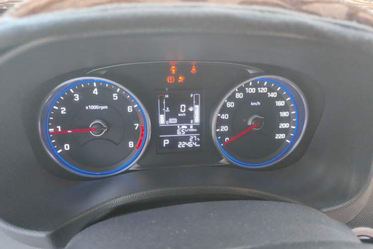 Used Hyundai ix25 2017 1.6L Automatic Smart Version Instrument Cluster