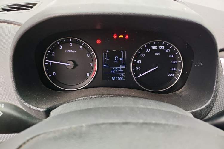 Used Hyundai ix25 2017 1.6L Manual Fashion Model Instrument Cluster