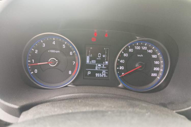 Used Hyundai ix25 2017 1.6L Automatic Smart Version Instrument Cluster
