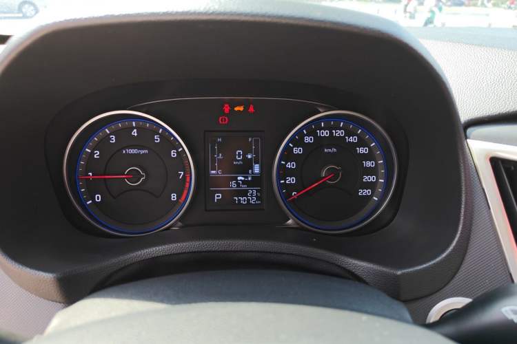 Used Hyundai ix25 2017 1.6L Automatic Smart Version Instrument Cluster