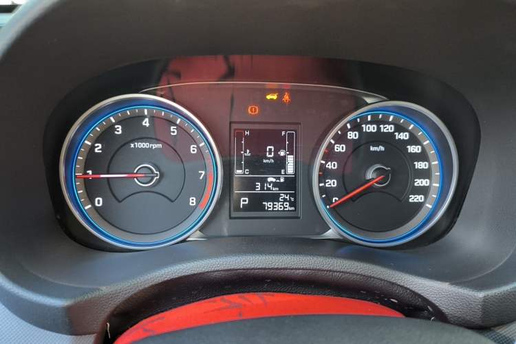Used Hyundai ix25 2017 1.6L Automatic Smart Version Instrument Cluster