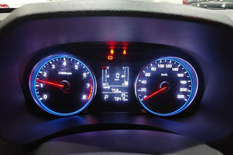 Used Hyundai ix25 2017 1.6L Automatic Smart Version Instrument Cluster