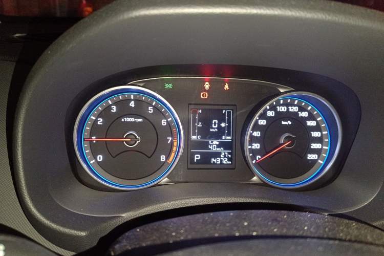Used Hyundai ix25 2017 1.6L Automatic Smart Version Instrument Cluster