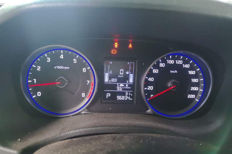 Used Hyundai ix25 2017 1.6L Automatic Smart Version Instrument Cluster