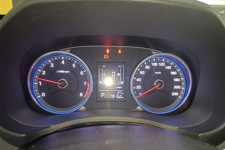 Used Hyundai ix25 2017 1.6L Automatic Smart Version Instrument Cluster