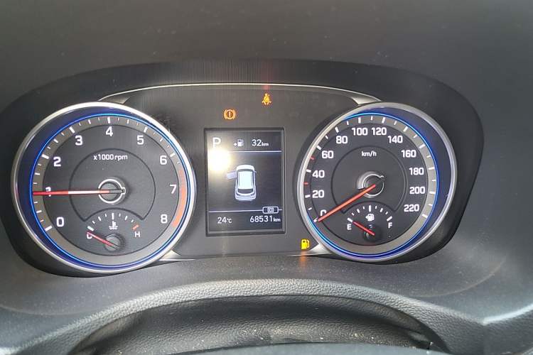 Used Hyundai ix25 2017 1.4T Automatic Smart Version Instrument Cluster