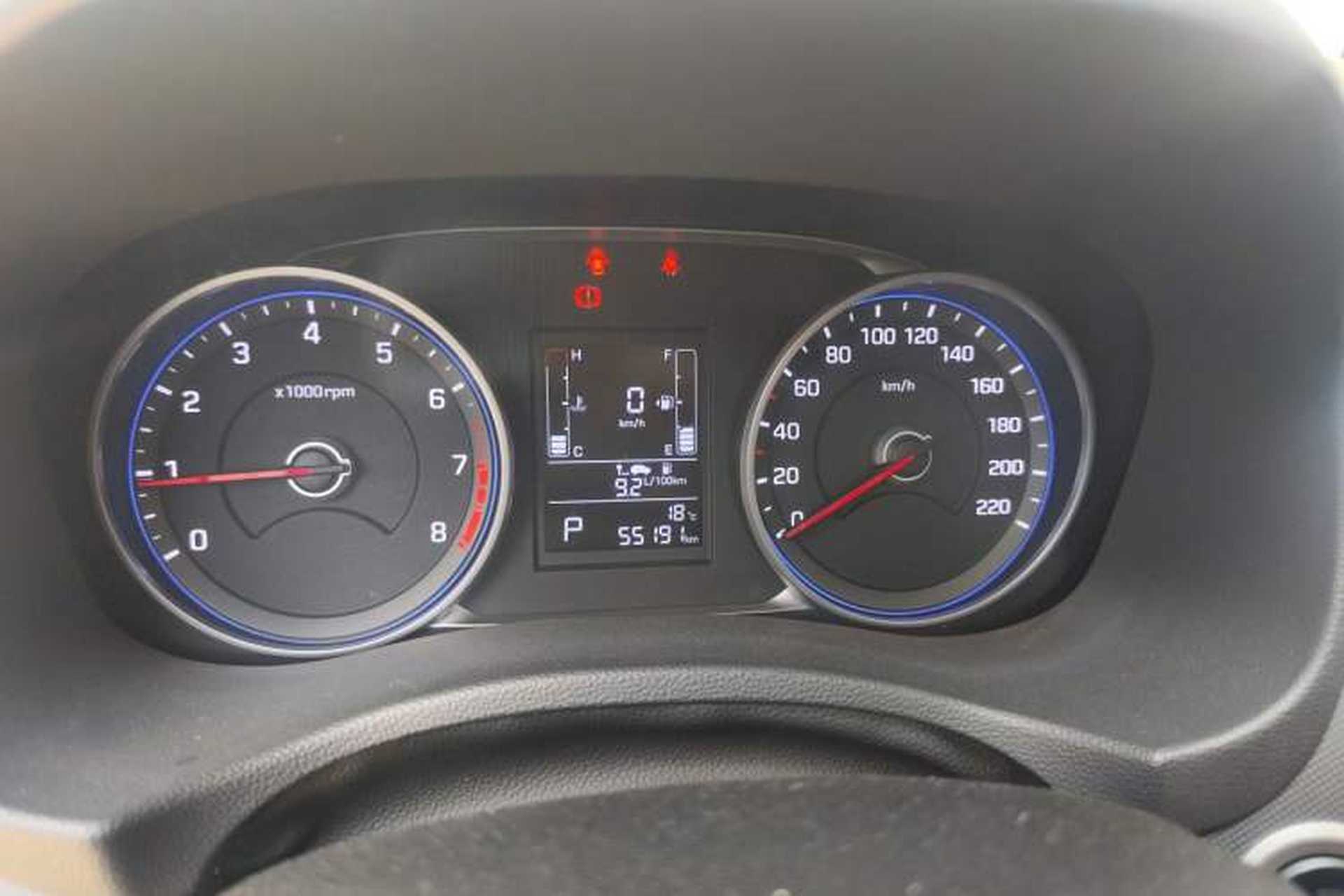 Used Hyundai ix25 2017 1.6L Automatic Smart Version Instrument Cluster