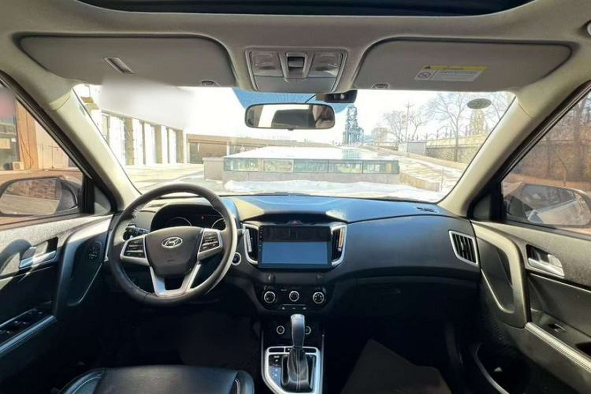 Used Hyundai ix25 2017 1.6L Automatic Smart Version Interior 1