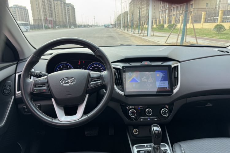 Used Hyundai ix25 2017 1.6L Automatic Smart Version Interior 2