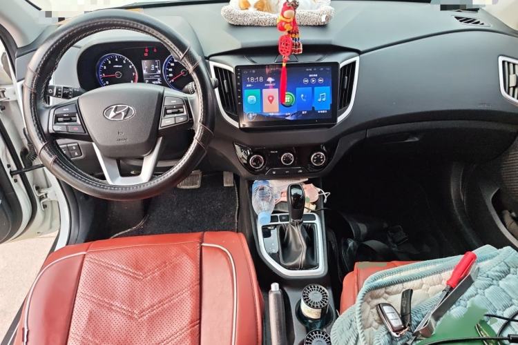 Used Hyundai ix25 2017 1.6L Automatic Smart Version Interior 2