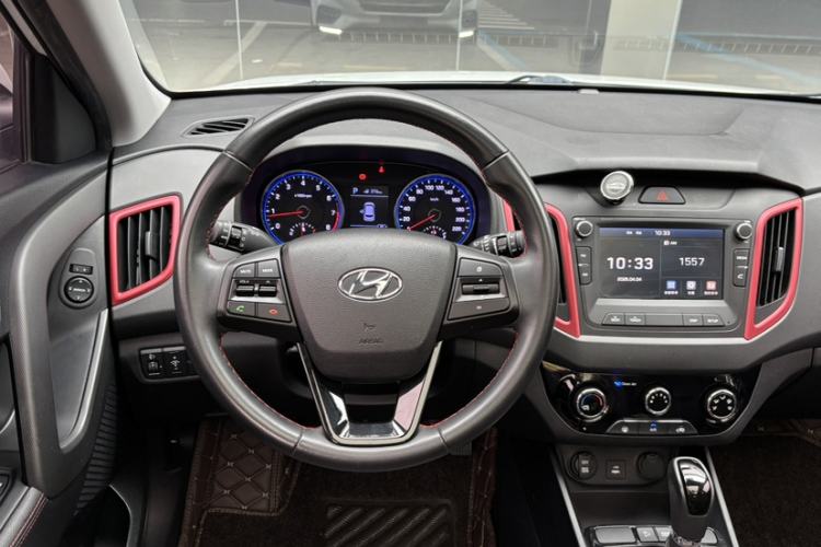 Used Hyundai ix25 2017 1.4T Automatic Smart Version Interior 3