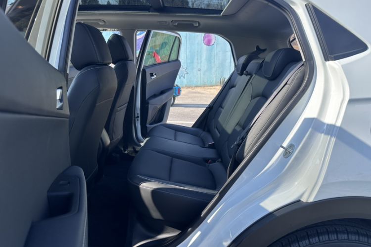 Used Hyundai ix25 2017 1.6L Automatic Smart Version Interior 3