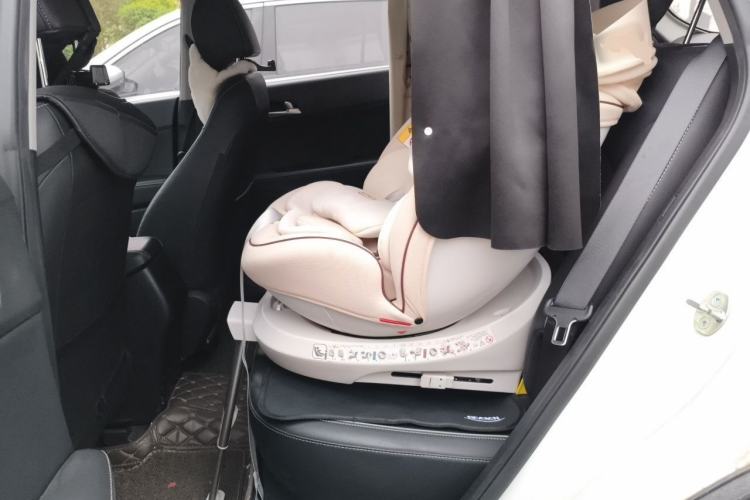 Used Hyundai ix25 2017 1.6L Automatic Smart Version Interior 4