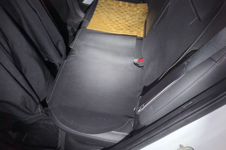 Used Hyundai ix25 2017 1.6L Automatic Smart Version Interior 4