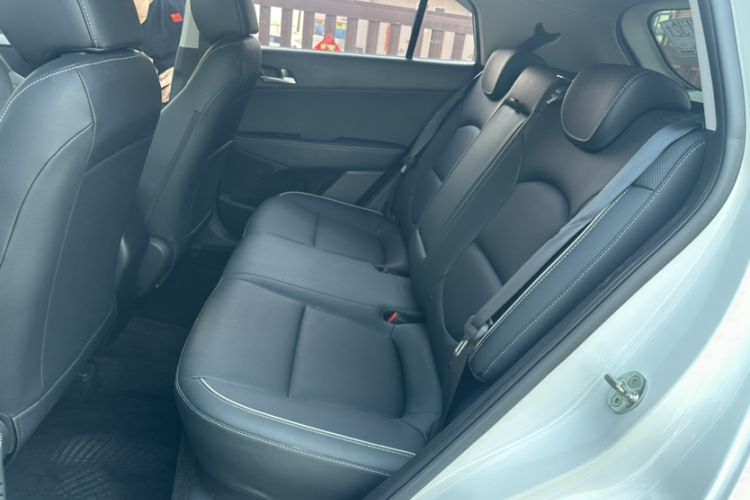 Used Hyundai ix25 2017 1.6L Automatic Smart Version Interior 6