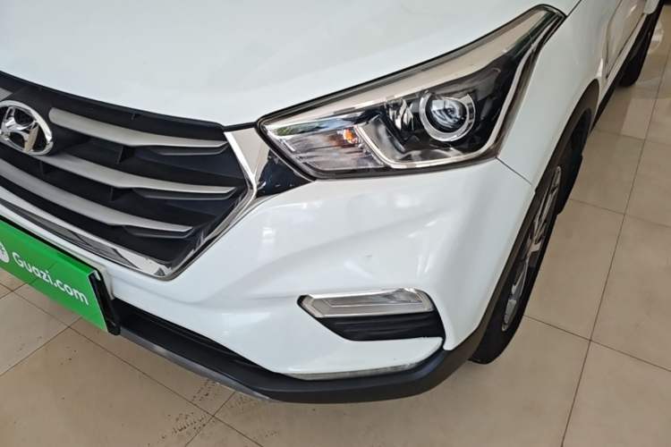 Used Hyundai ix25 2017 1.6L Automatic Smart Version Left Front Headlight