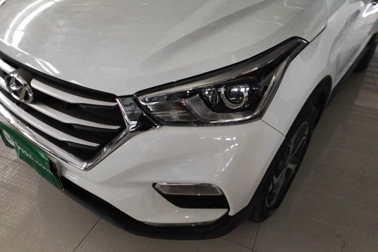 Used Hyundai ix25 2017 1.6L Automatic Smart Version Left Front Headlight