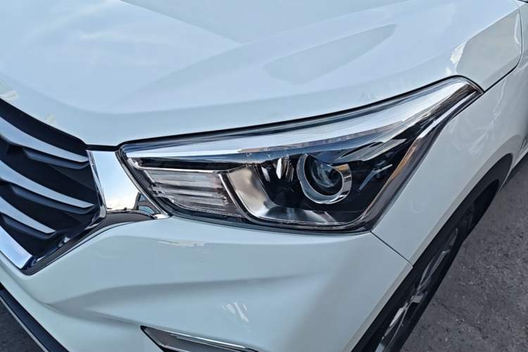 Used Hyundai ix25 2017 1.6L Automatic Smart Version Left Front Headlight