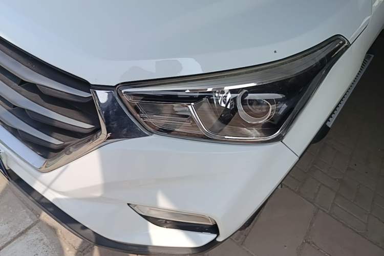Used Hyundai ix25 2017 1.6L Automatic Smart Version Left Front Headlight