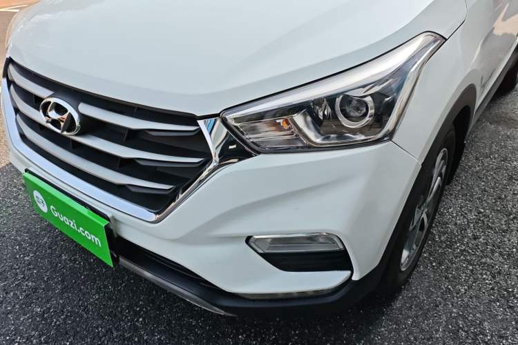 Used Hyundai ix25 2017 1.6L Automatic Smart Version Left Front Headlight
