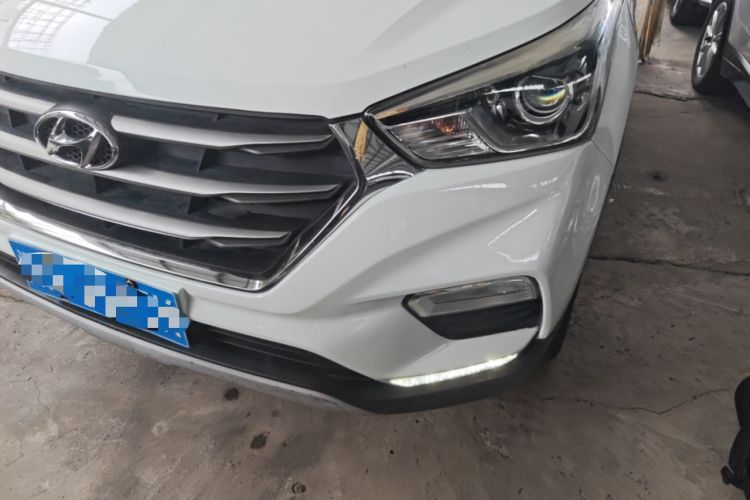 Used Hyundai ix25 2017 1.6L Automatic Smart Version Left Front Headlight