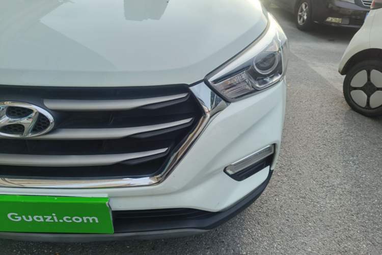 Used Hyundai ix25 2017 1.6L Automatic Smart Version Left Front Headlight