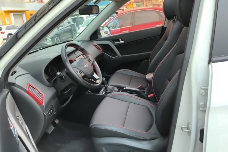 Used Hyundai ix25 2017 1.4T Automatic Smart Version Left Front Seat