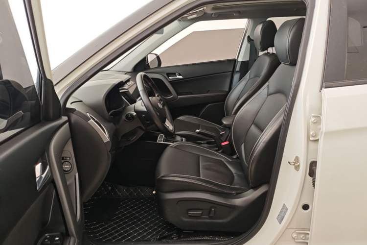 Used Hyundai ix25 2017 1.6L Automatic Smart Version Left Front Seat