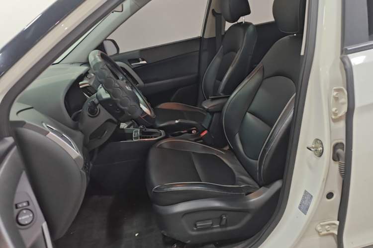 Used Hyundai ix25 2017 1.6L Automatic Smart Version Left Front Seat