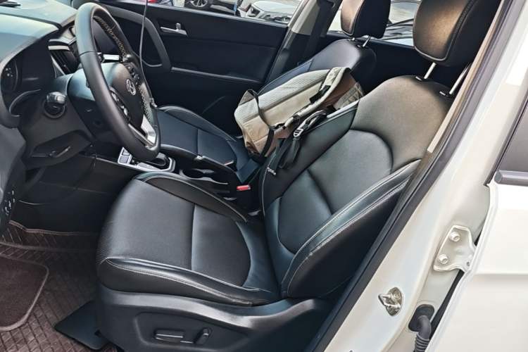 Used Hyundai ix25 2017 1.6L Automatic Smart Version Left Front Seat