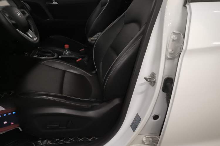 Used Hyundai ix25 2017 1.6L Automatic Smart Version Left Front Seat