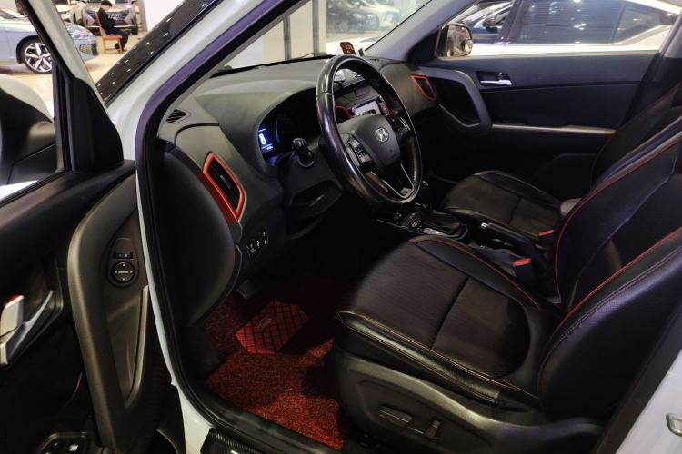 Used Hyundai ix25 2017 1.4T Automatic Smart Version Left Front Seat