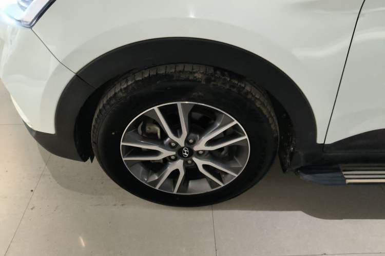 Used Hyundai ix25 2017 1.4T Automatic Smart Version Left Front Wheel Hub